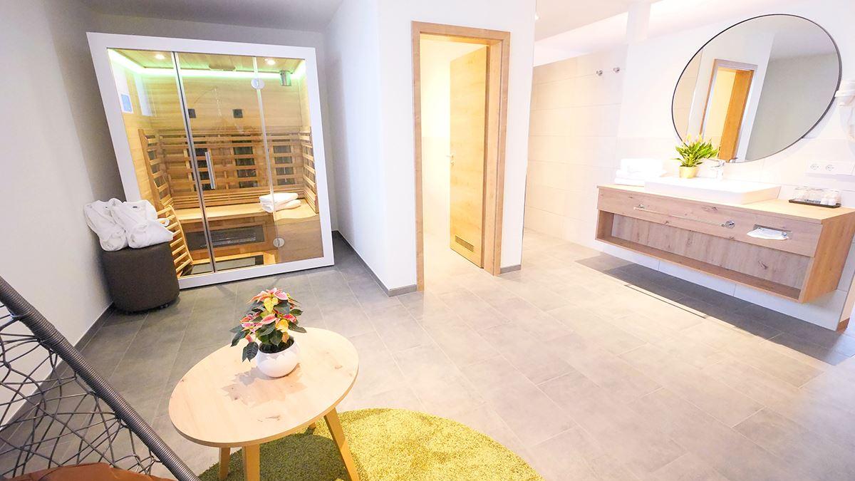 ALB-Wiese Juniorsuite Bad