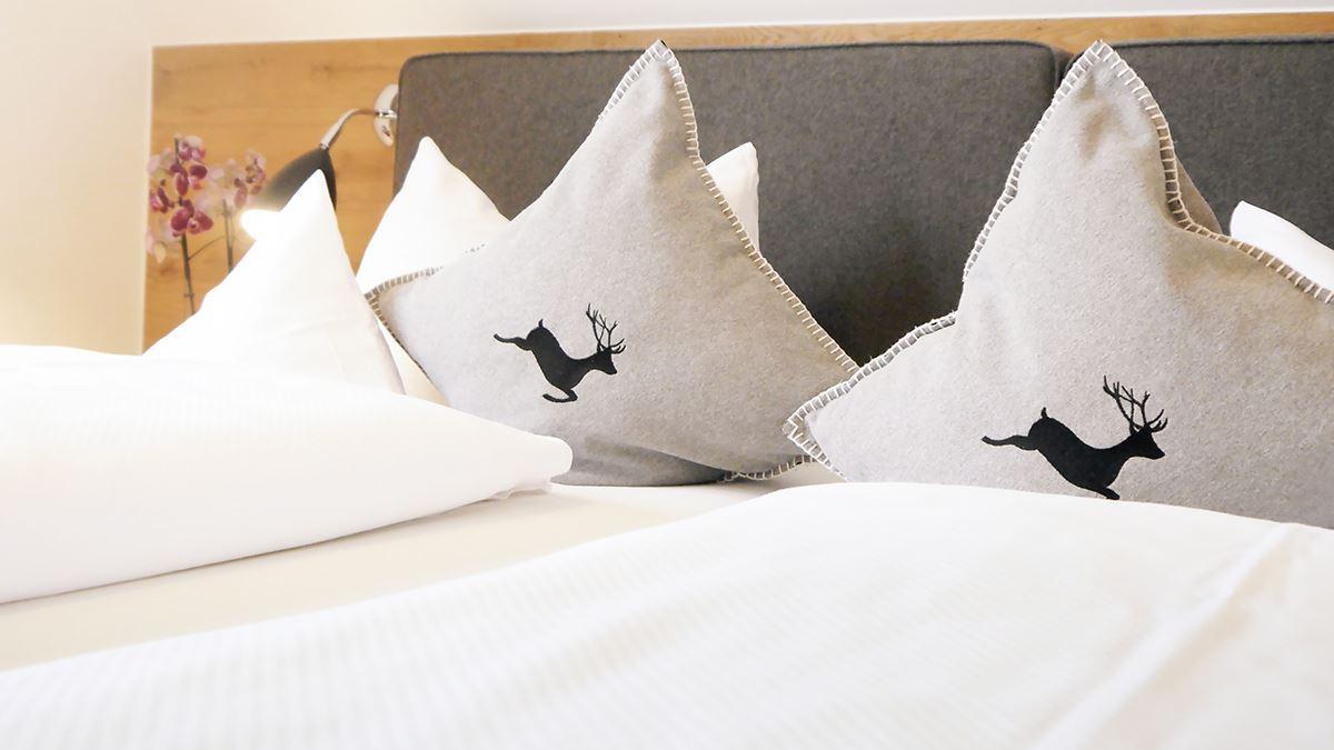 Doppelzimmer Heimatliebe Doppelbett